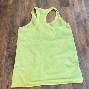 Lululemon swiftly tank